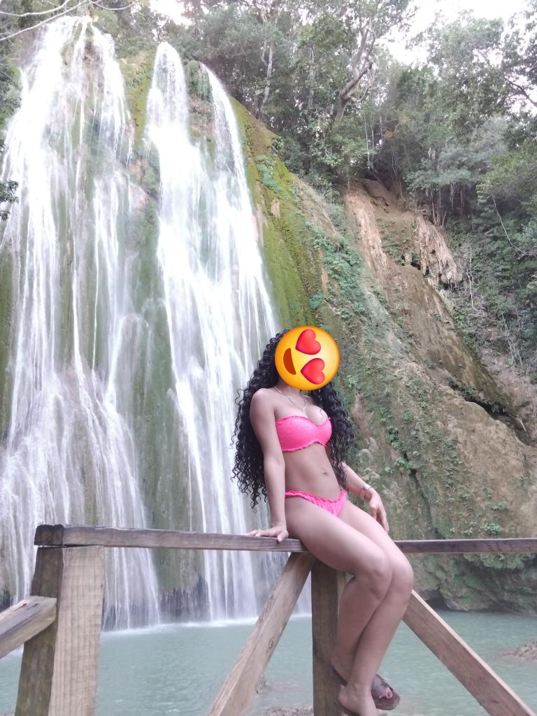 643857895: Chica busca chico en Madrid