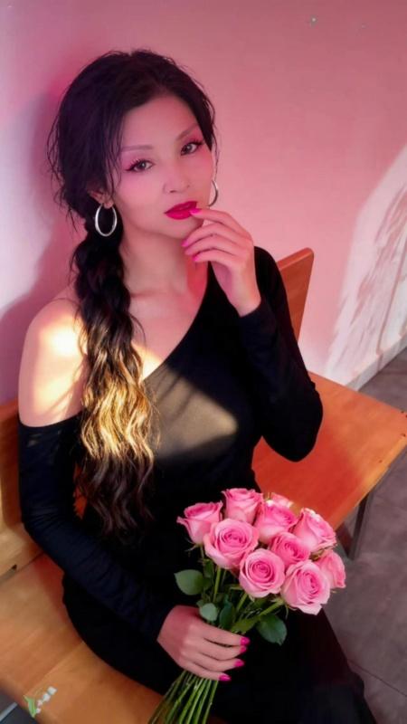 613401451: Chica busca chico en Gerona