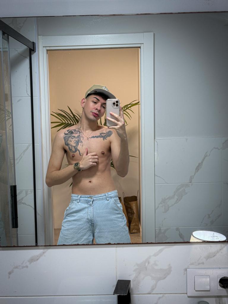 604981520: Chico busca chica en La Coruña