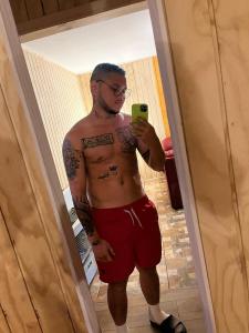 613967239: Chico busca chica en Madrid