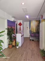 673866269: Chica busca chico en Barcelona