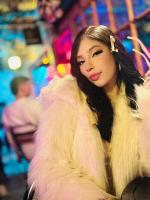 613654198: Chica busca chico en Madrid