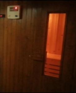 688354090: Chica busca chico en Castellón