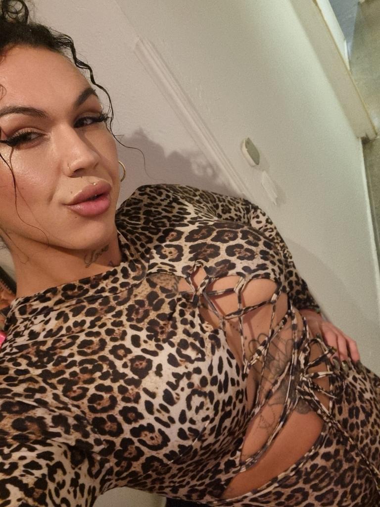 614275268: Transexual en Tenerife