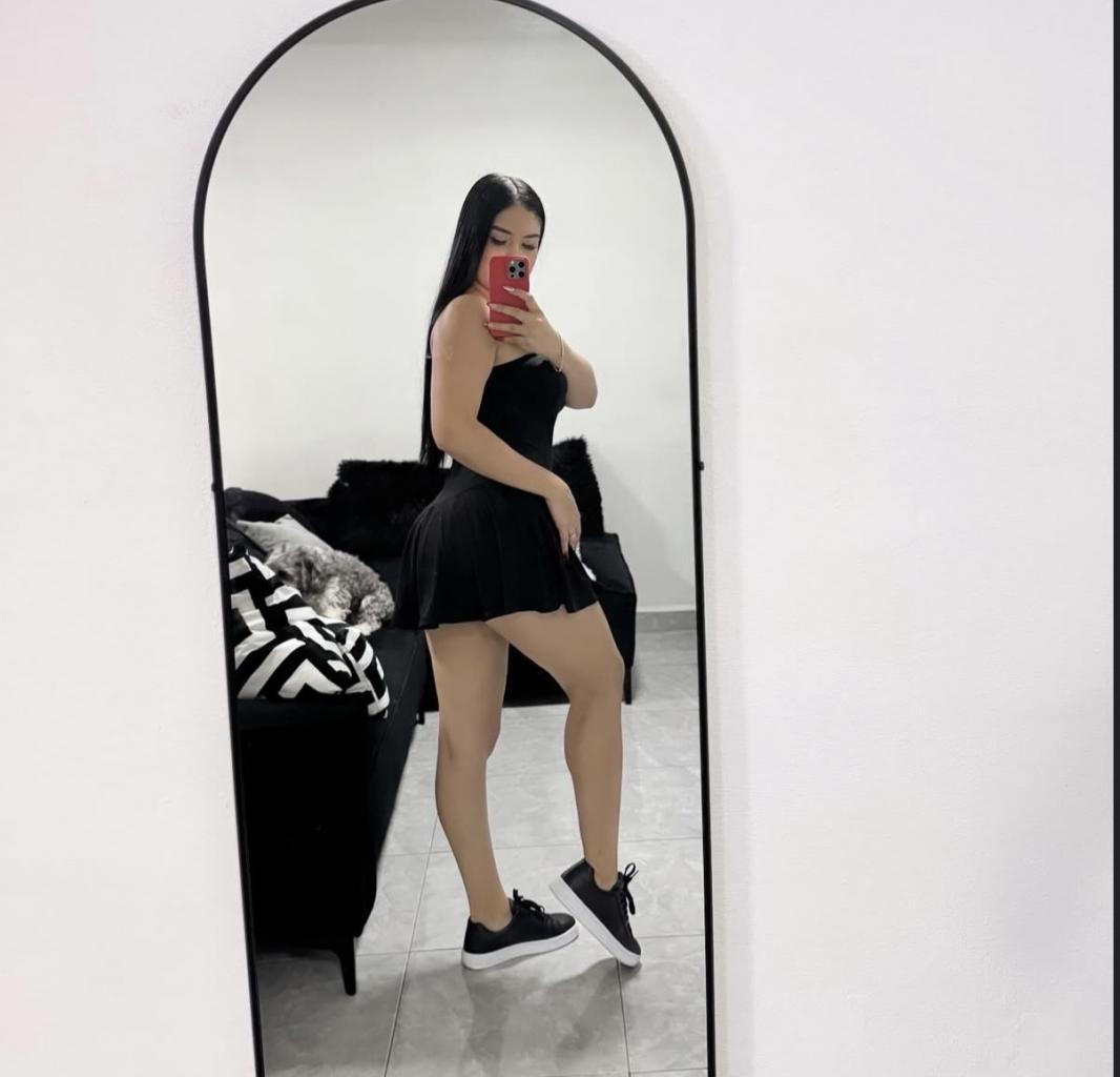 Chica busca chico en Cádiz: 