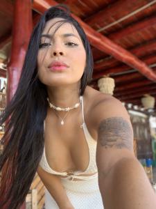 613347926: Chica busca chico en Lugo