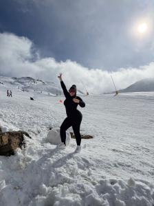 697752729: Chica busca chico en Madrid