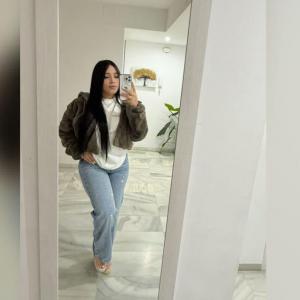 613421353: Chica busca chico en Málaga