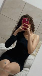 637062090: Chica busca chico en Alicante