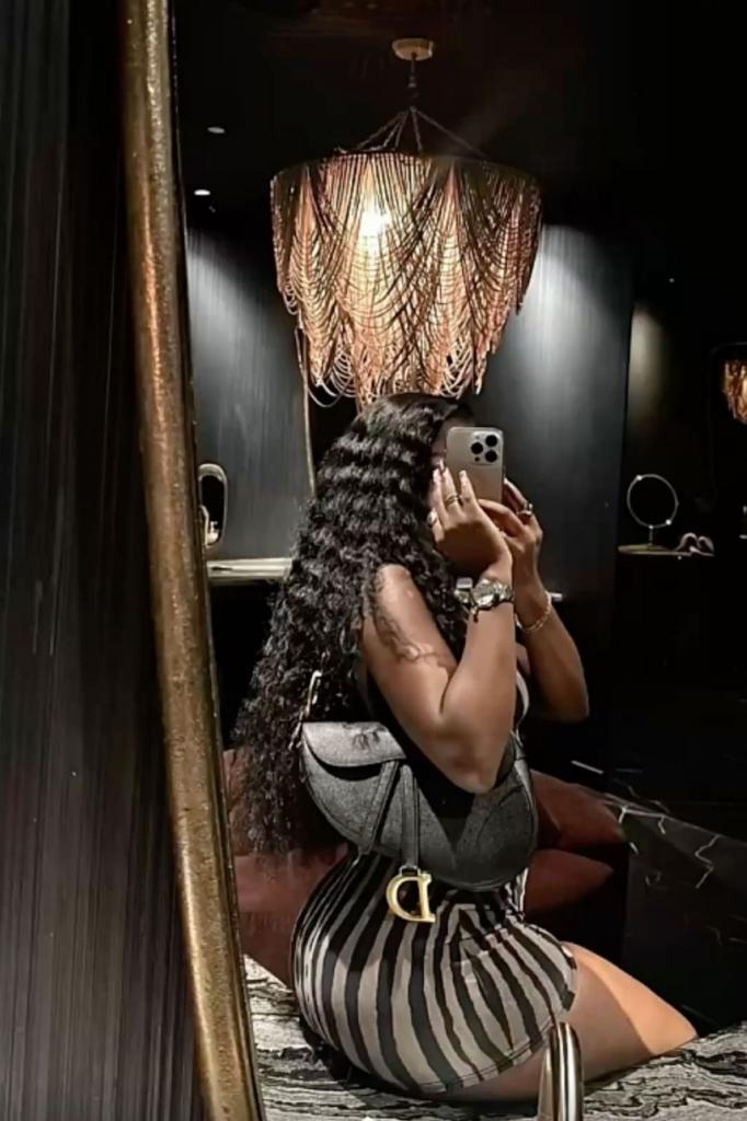 623549957: Chica busca chico en Barcelona