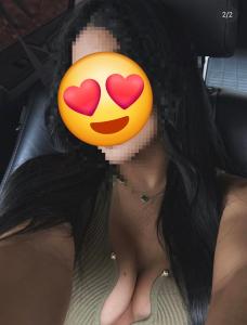 670860274: Chica busca chico en Madrid