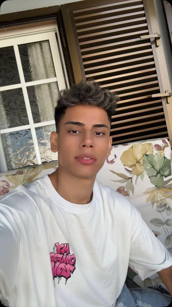 603580478: Chico busca chica en Zaragoza