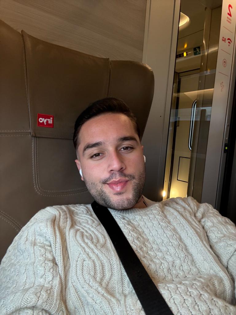 Chico busca chica en Málaga: 