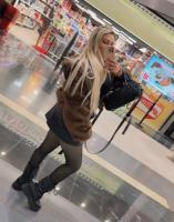 653913486: Chica busca chico en Sevilla