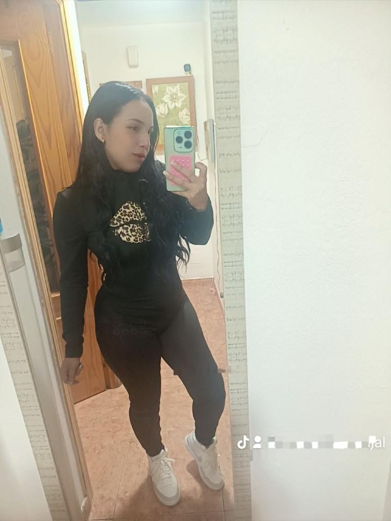 722516170: Chica busca chico en Valencia