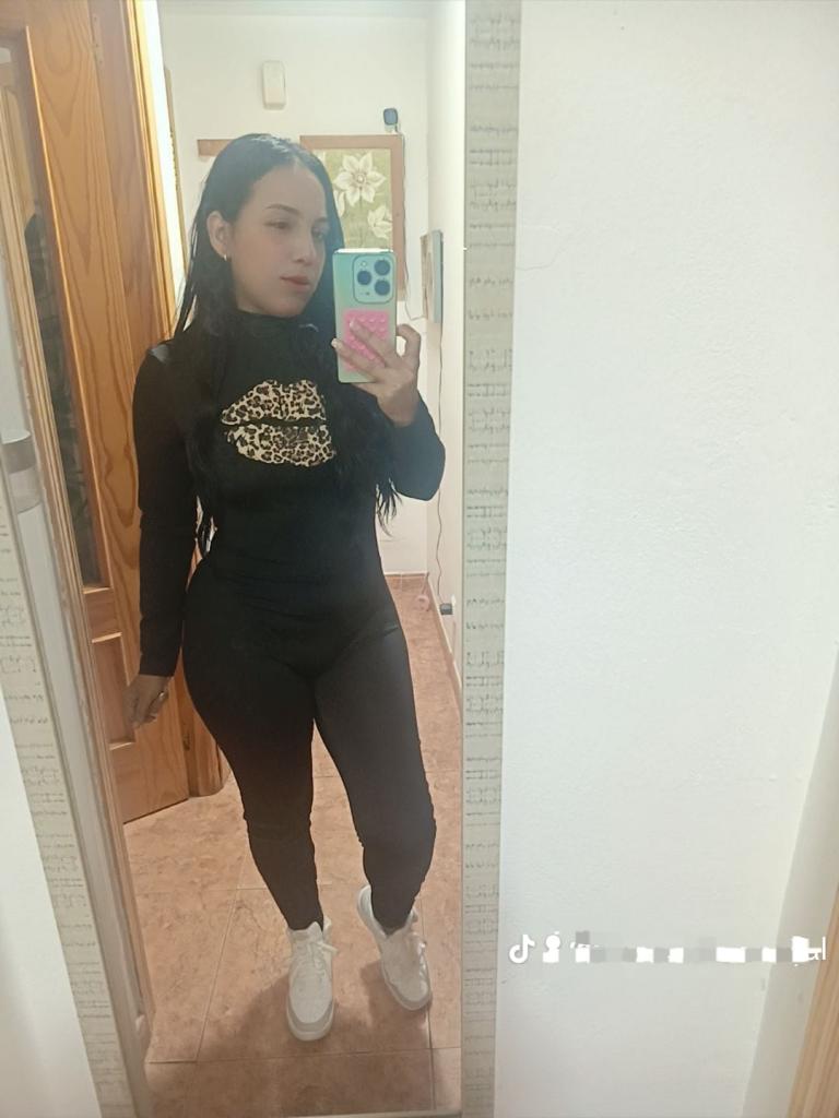 722516170: Chica busca chico en Valencia