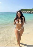 677460558: Chica busca chico en Madrid