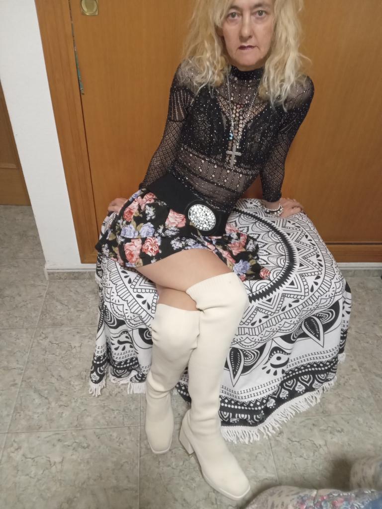 Chica busca chico en Murcia: 