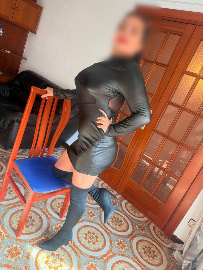 632414784: Chica busca chico en Cantabria