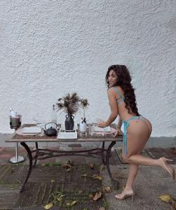 685245186: Chica busca chico en Málaga