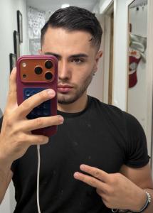 643252843: Chico busca chica en Badajoz