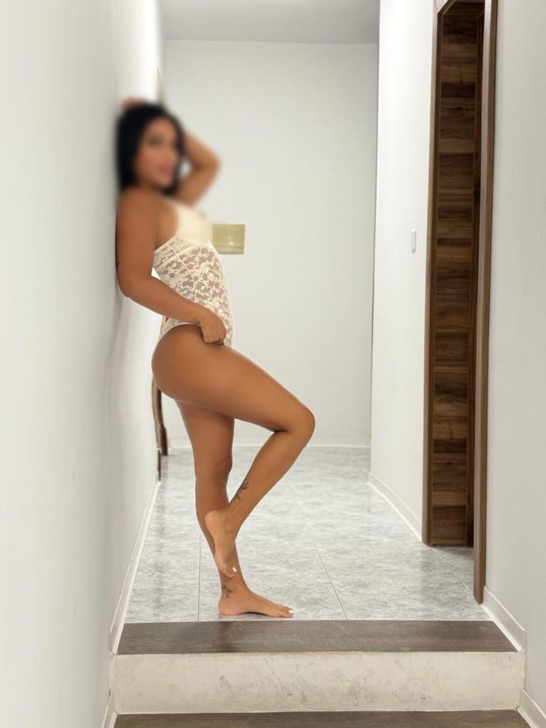 612242894: Chica busca chico en Almería