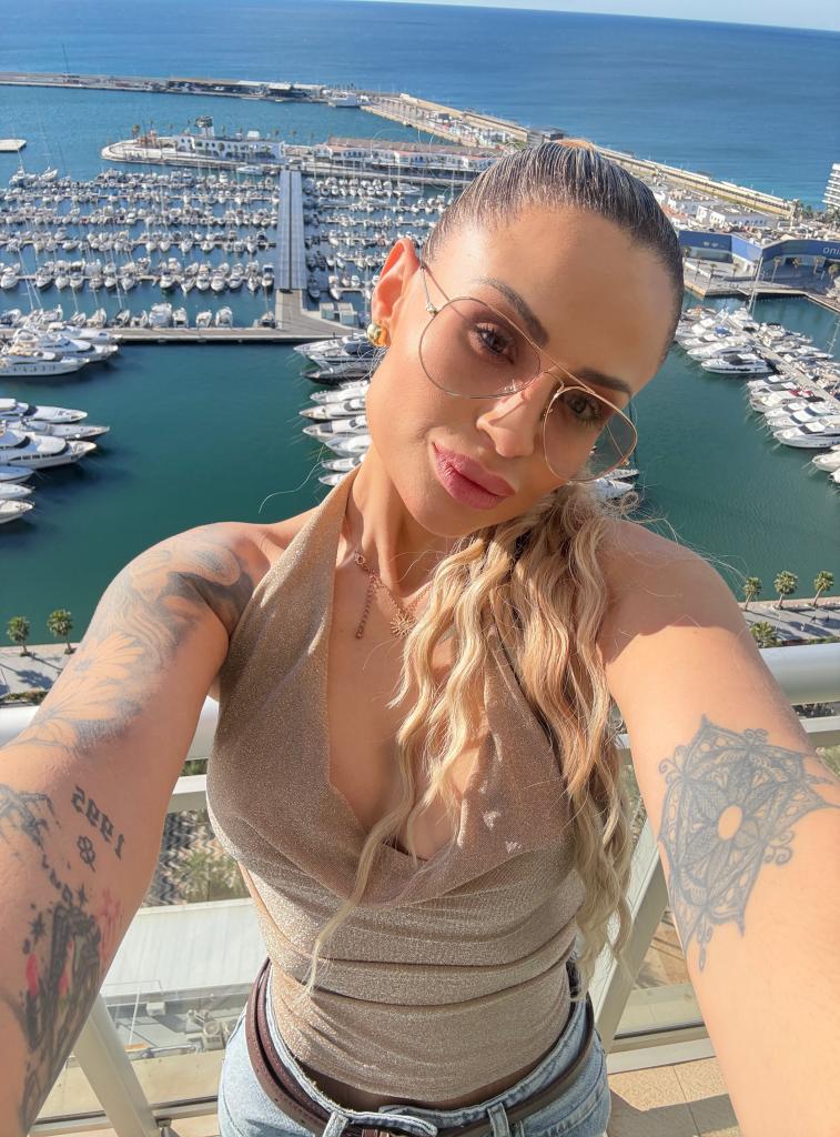 675338882: Chica busca chico en Alicante