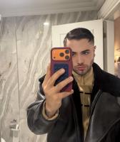 643252843: Chico busca chica en Badajoz