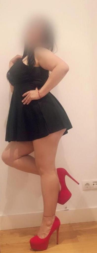 632057245: Chica busca chico en Málaga