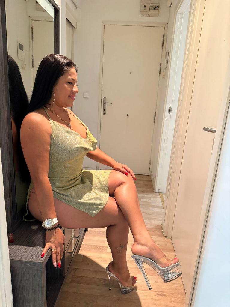 614919874: Chica busca chico en Navarra