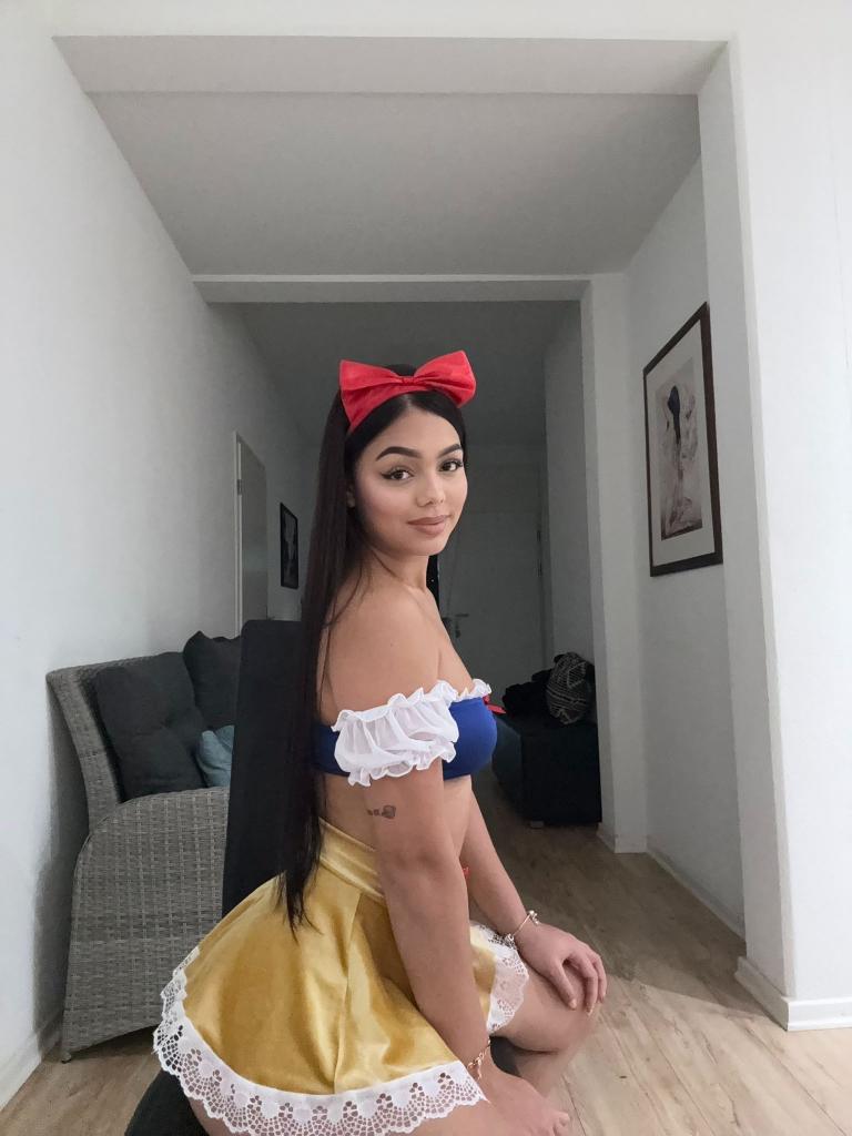 Chica busca chico en Barcelona: 