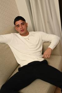 634641496: Chico busca chica en Barcelona