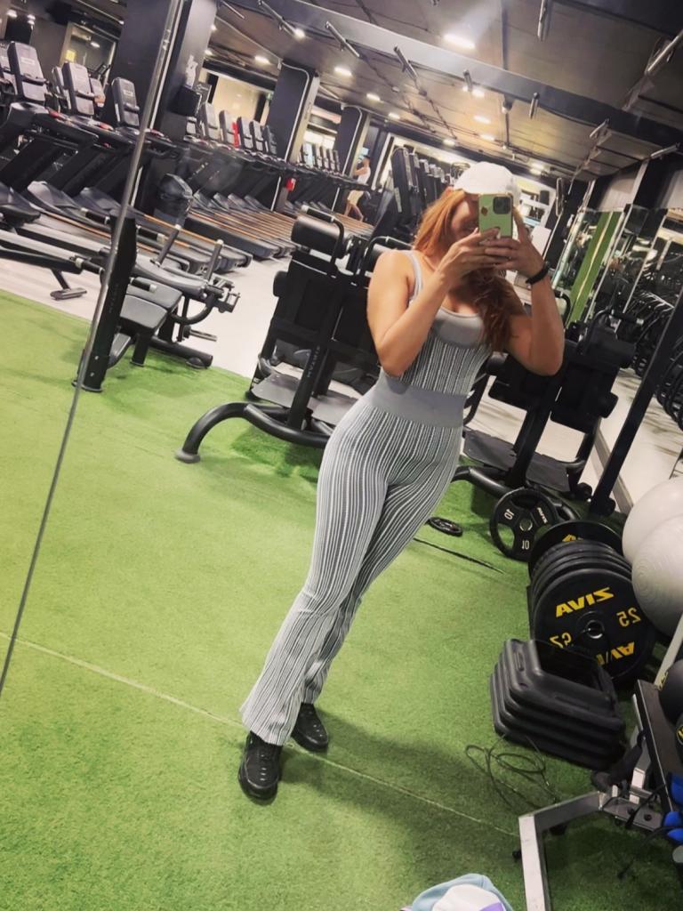 670701662: Chica busca chico en Valencia