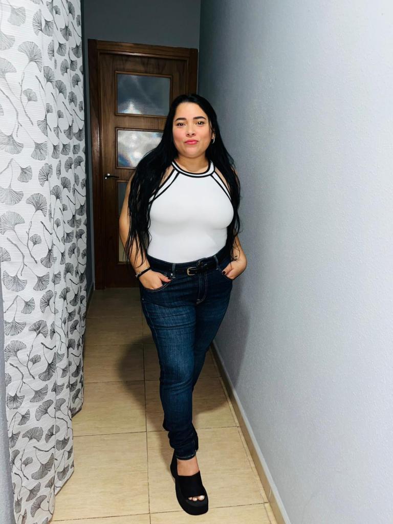 Chica busca chico en Valencia: Chica busca chico
