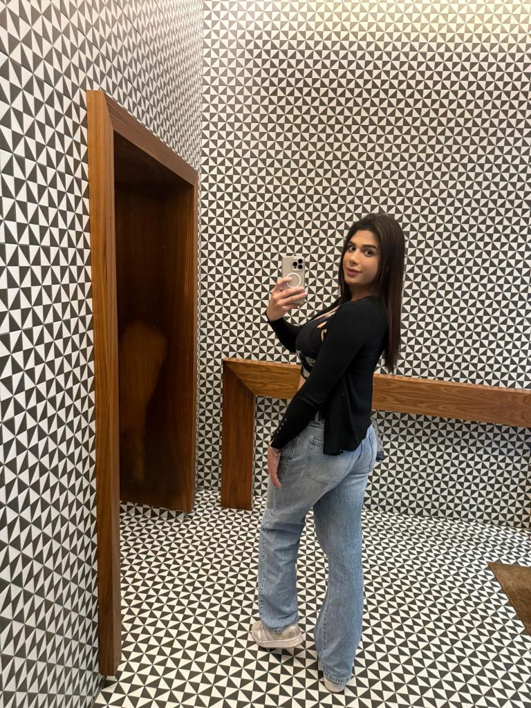 647088297: Transexual en Guipúzcoa