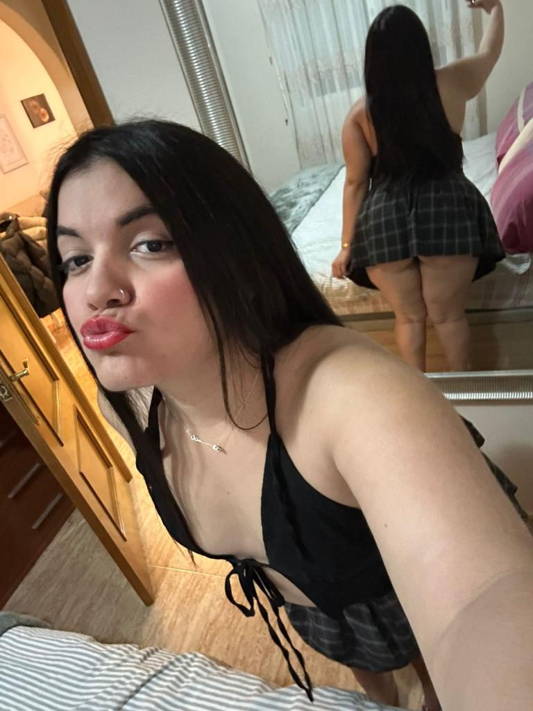 Chica busca chico en Alicante: Chica busca chico