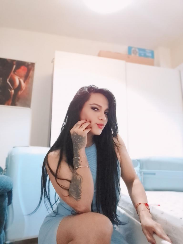 674097405: Travesti en Cantabria