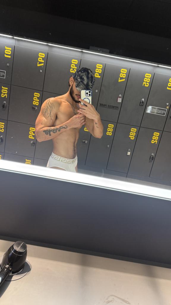 644700717: Chico busca chica en Las Palmas