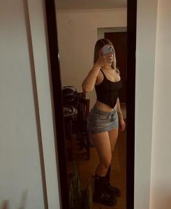 672911069: Chica busca chico en Madrid