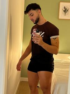 637705099: Chico busca chica en Navarra