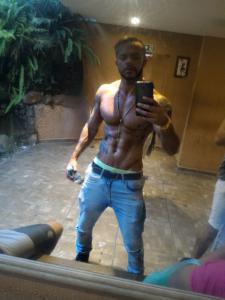 613905501: Chico busca chica en Madrid