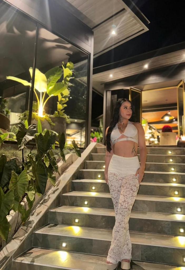 641260976: Chica busca chico en León