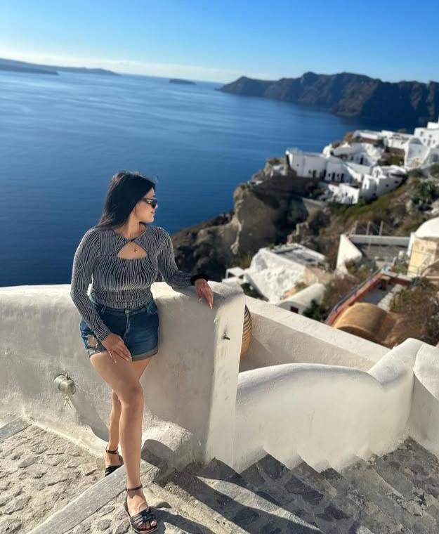 612204049: Chica busca chico en Asturias