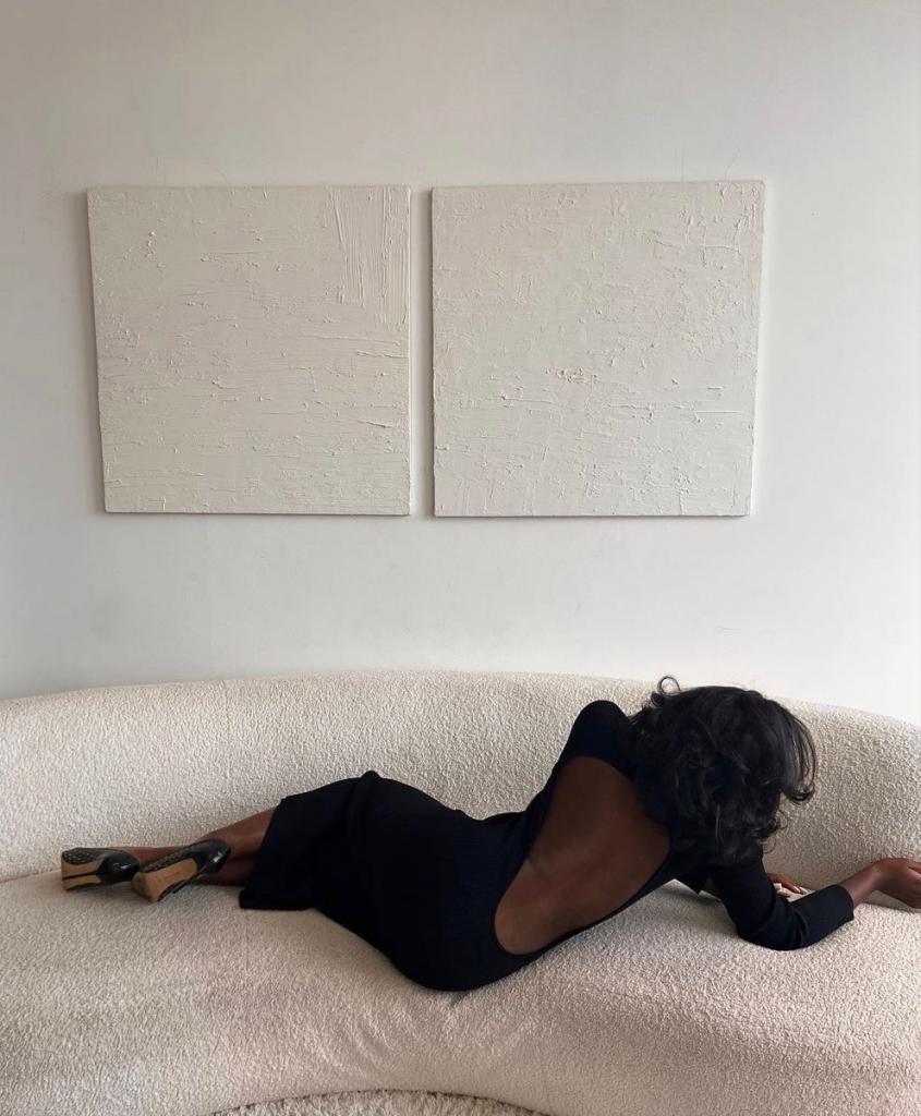 614798941: Chica busca chico en Barcelona