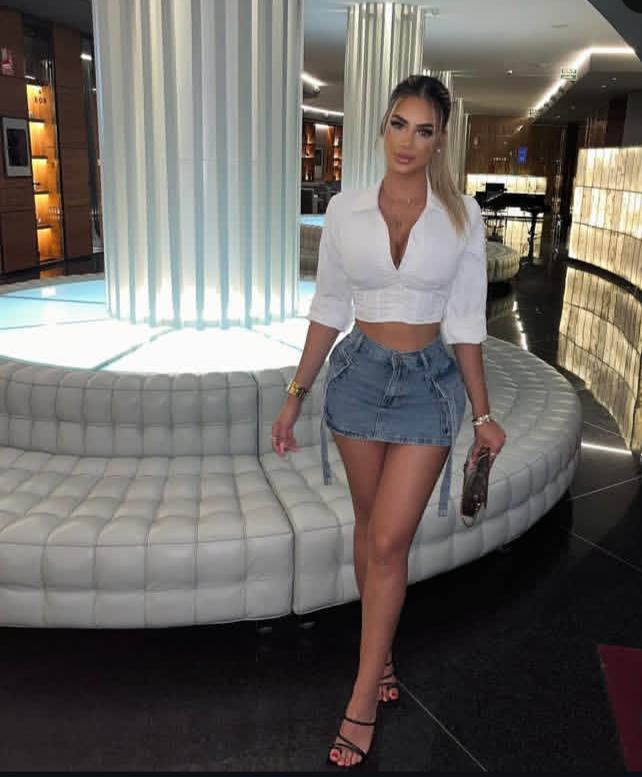 652854044: Chica busca chico en Almería