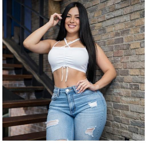 672643168: Chica busca chico en Málaga