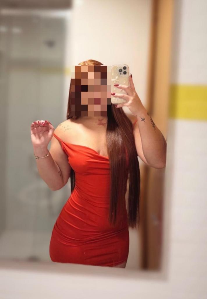 692990969: Chica busca chico en Madrid
