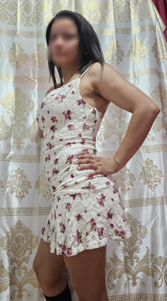 604273089: Chica busca chico en Barcelona