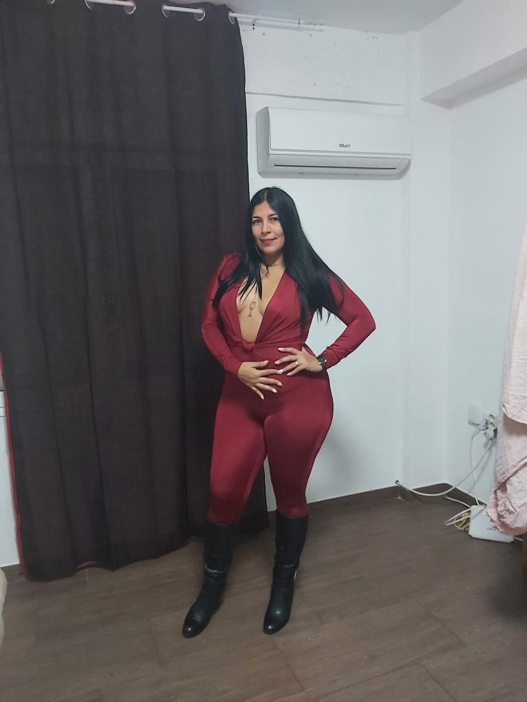 Chica busca chico en Granada: 