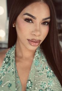 747860564: Chica busca chico en Madrid